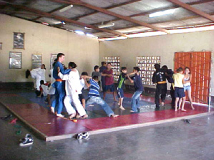 La Fundación “Familias Unidas” de Nicaragua ayuda a niños de la calle a través del Judo.