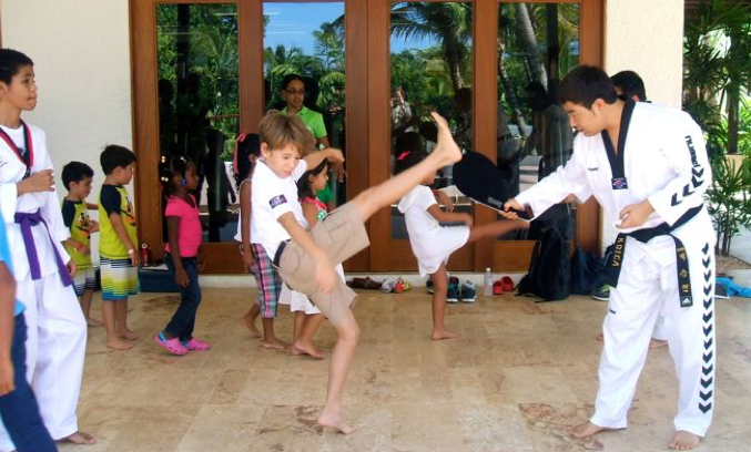 Voluntarios coreanos aportan experiencias en Educación, Taekwondo y Diseño de Moda en la República Dominicana.